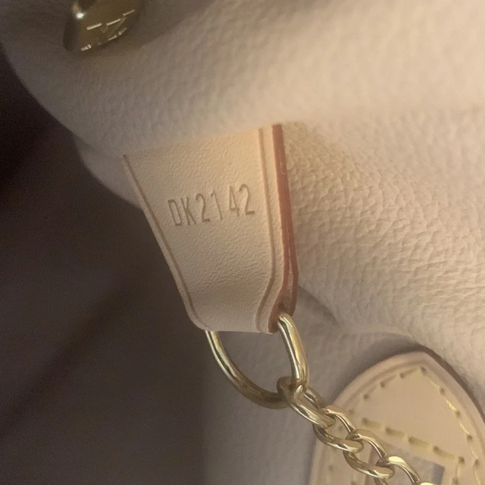 Louis Vuitton Bucket GM (pouch Not included)